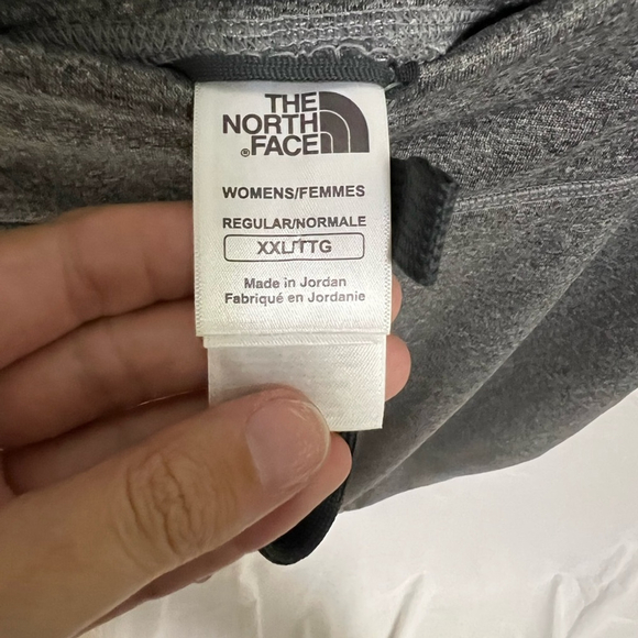 The North Face Grey Cropped Jogger Sweats for Women Sz XXL NWT - Picture 4 of 7